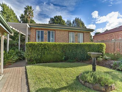 2 Stanthorpe Drive, Kanahooka