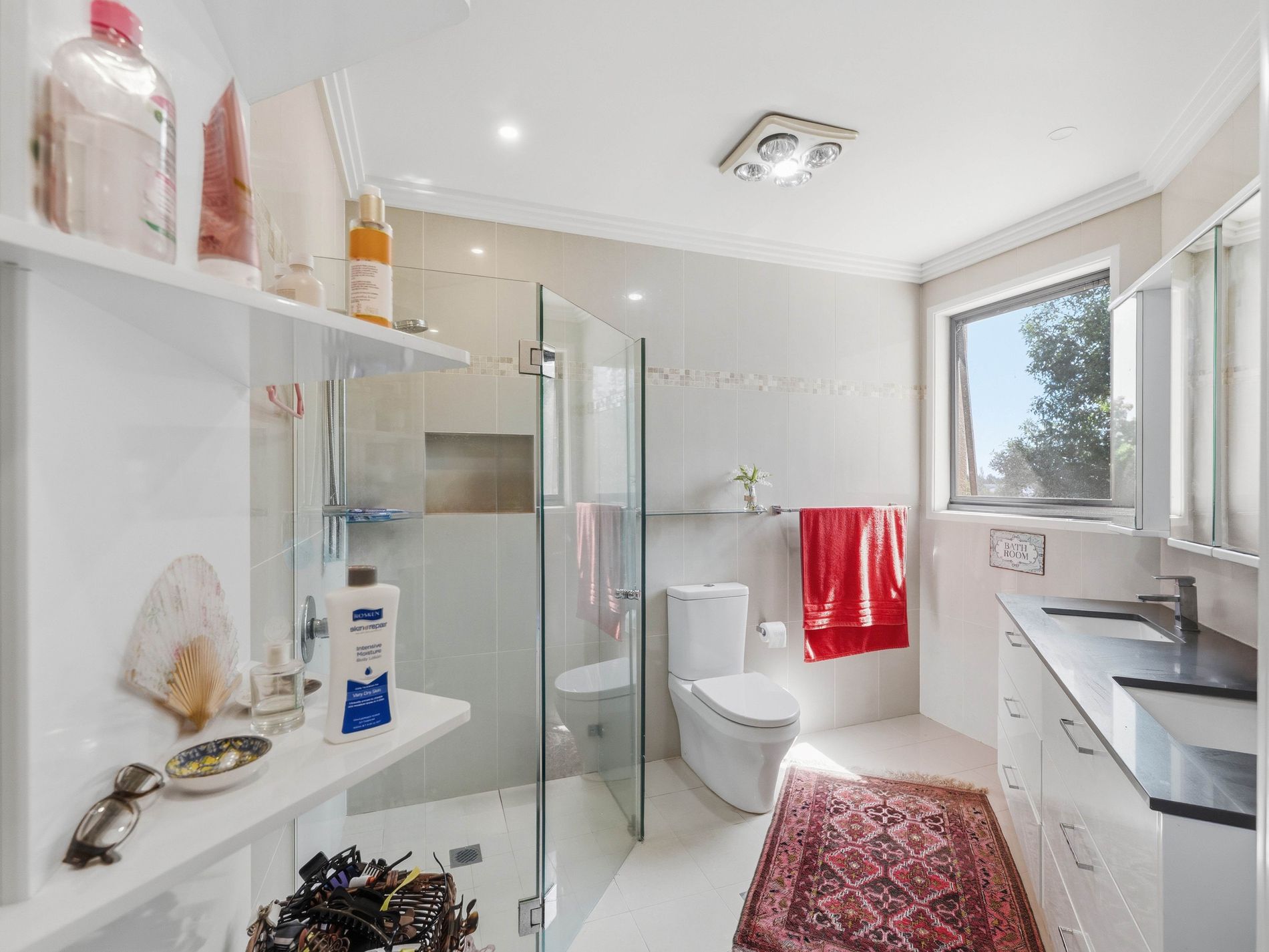 16 Bella Vista Drive, Lake Wyangan