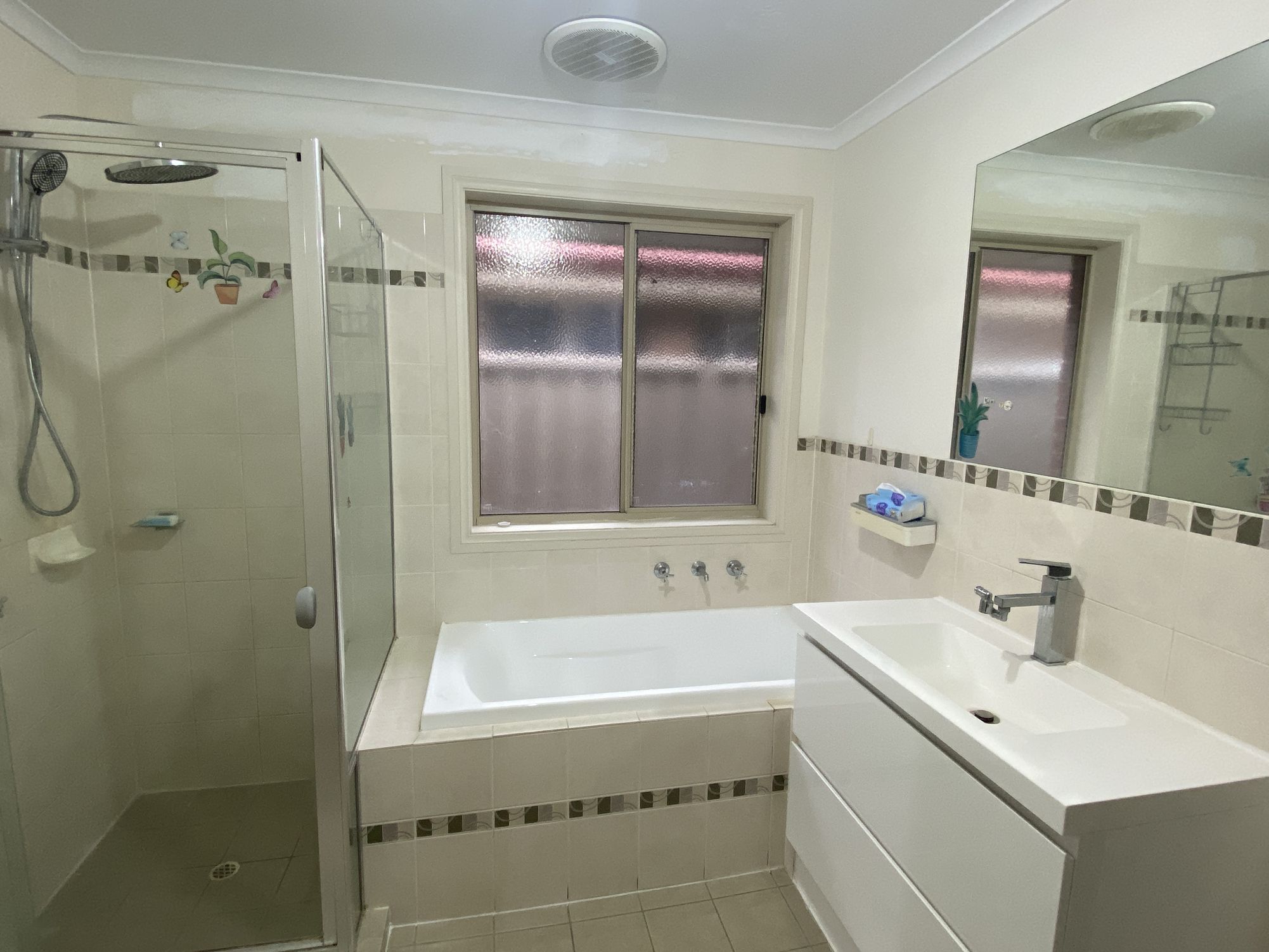 1A Bank Street, Kilburn