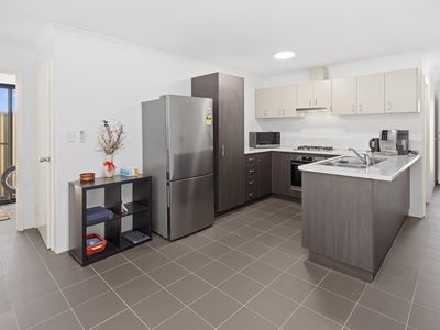 9 Kupu Gate, Success