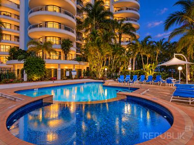 6B / 30 LAYCOCK STREET, Surfers Paradise