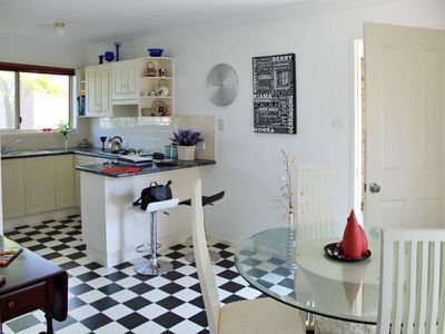 8 / 48 Church Street, Milton