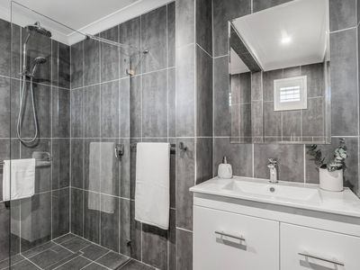 32 Woolgar Way, Lockridge