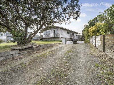6 Yates Street, Otaki Beach