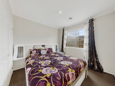 8 Light Fingers Street, Kurunjang