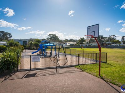 2 / 16 McMillan Road, Narooma