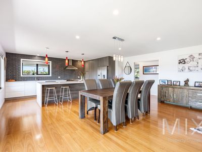 99 Bakers Road, Penna