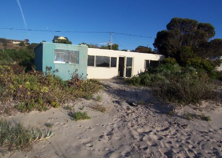 34 Davey Road, Rogues Point