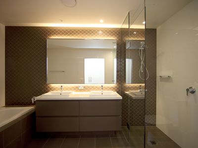 3705 / 21 Scotsman Street, Forest Lodge