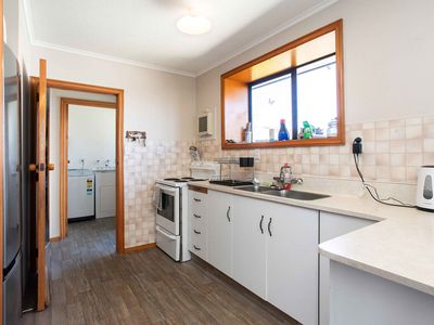 1 / 2 Takapu Place, Bromley