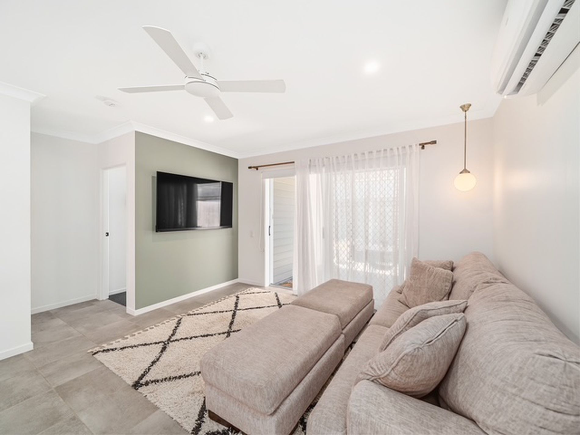 95 Shoreview Blvd, Griffin