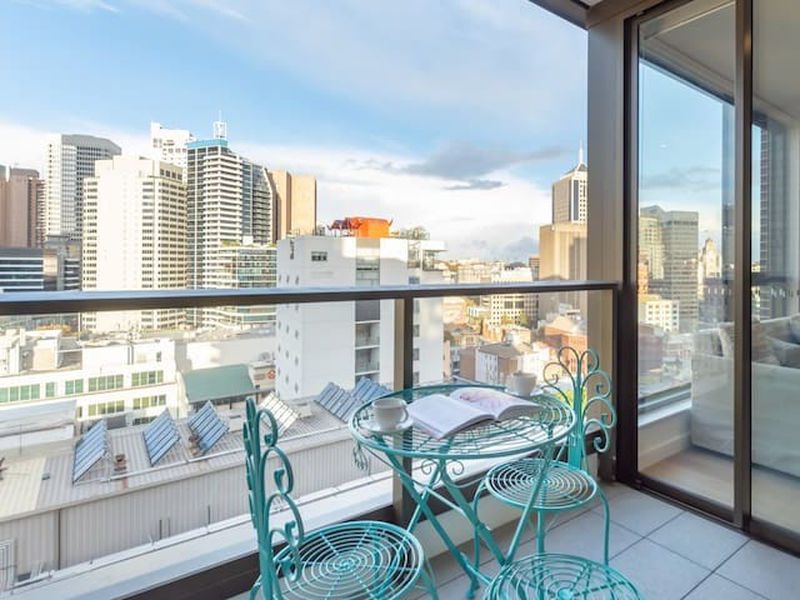 1601 / 83 Harbour Street, Haymarket