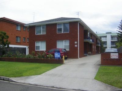 8 / 2 First Street, Wollongong