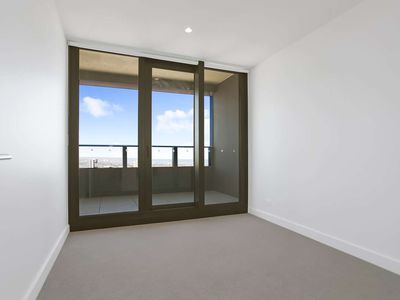 3909 / 628 Flinders Street, Docklands