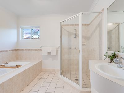 11 Hawkhurst Court, Murrumba Downs