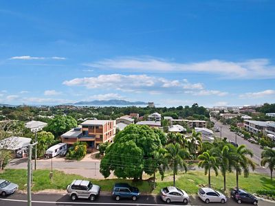 3 / 320 Stanley Street, North Ward