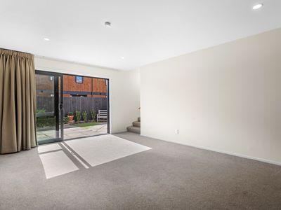 3 / 25 Grove Road, Addington