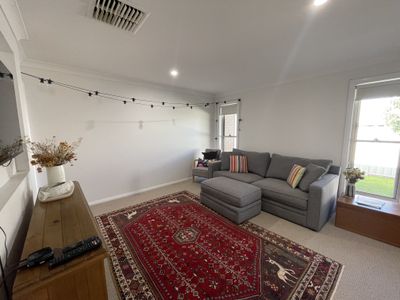 6 Ellenborough Avenue, Dubbo