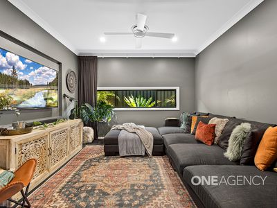 36 Honeybee Crescent, Calderwood