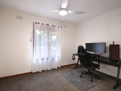 11 Parish Crescent, Murray Bridge