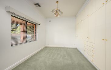 84 Cottenham Avenue, Kensington