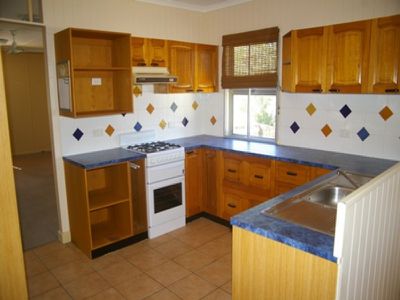 8 William Street, Blackstone