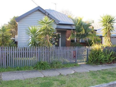 Room 2 / 125 Station Street, Waratah