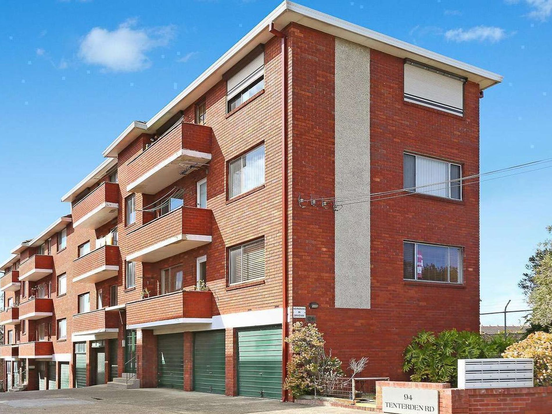 9 / 94 Tenterden Road, Botany