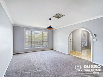 13 Kestrel Close, Dubbo