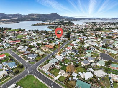 59 Hilton Road, Claremont