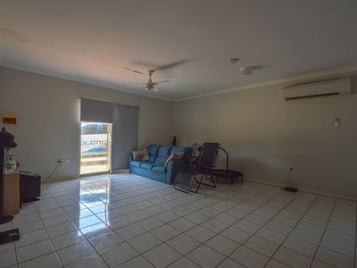 20B Yanderra Crescent, South Hedland