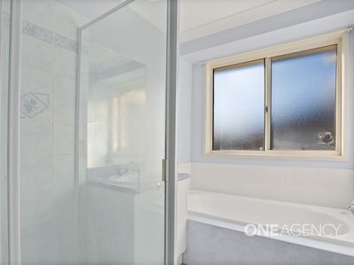 22 Glenlee Drive, Horsley