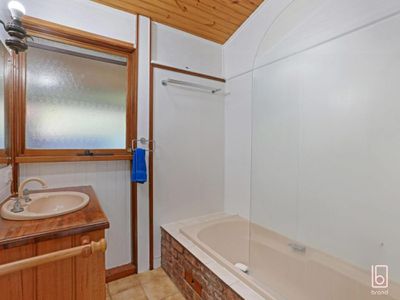 28 Elizabeth Bay Drive, Lake Munmorah