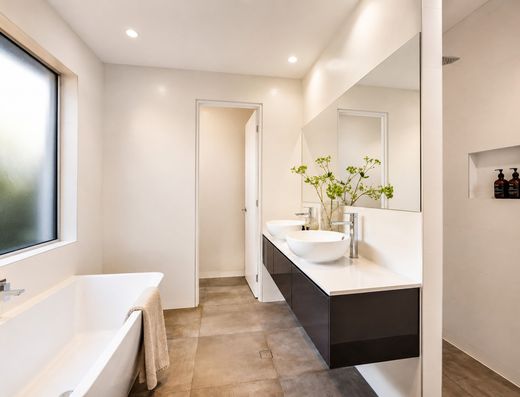Private Resort-Style Living in the Heart of Old Tewantin image 12