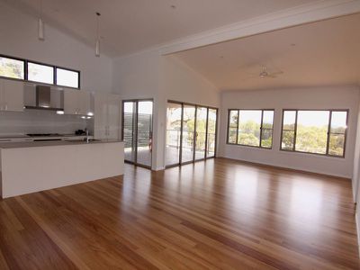 15 Timbertop Avenue, Forster