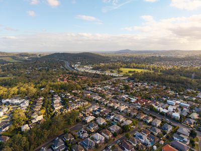 16 Hillcroft Place, Belmont