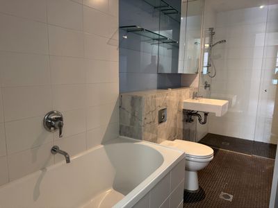 1306 / 2 Sterling Circuit, Camperdown