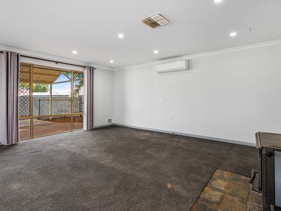 8B Siberia Close, Hannans