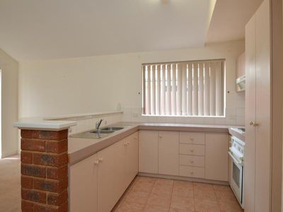 1B Paddington Drive, Hannans