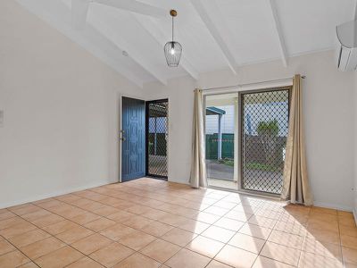 16 Crestview Street, Loganlea