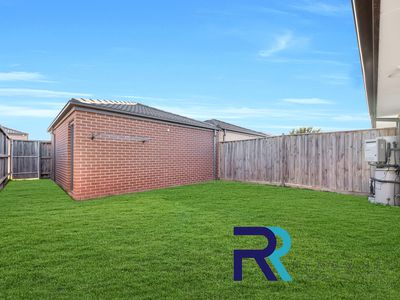 8 POWLETT STREET, Werribee