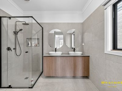 12 Orlov Street , Aintree