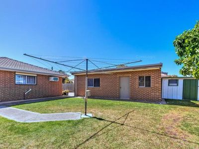 8 Urban Place, Albanvale