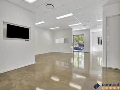 3 / 4 Firebird Street, Robina