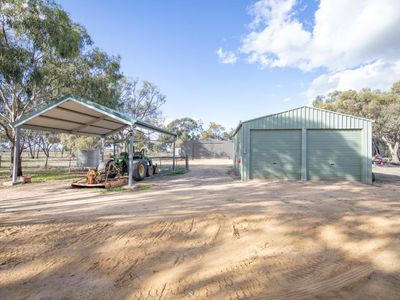 8687 Pretty Pine Road, Moulamein