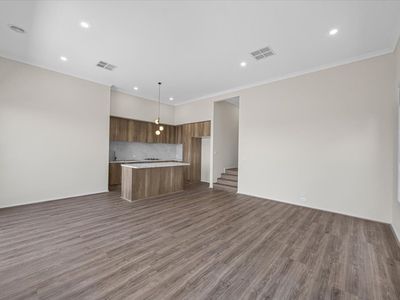 30 Craft Street, Officer