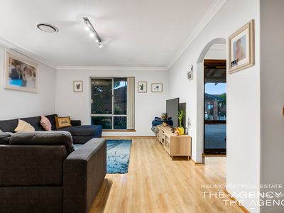 7 / 4 Lee Place, Noranda