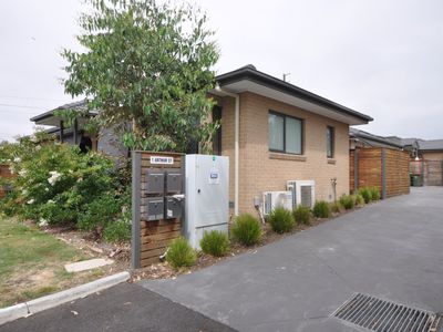 2 / 1 Arthur Street, Murrumbeena