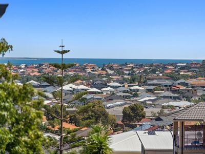 11 Bayview Terrace, Yangebup