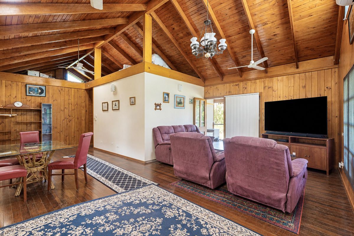 1124 Louis Bazzo Drive, Cootharaba